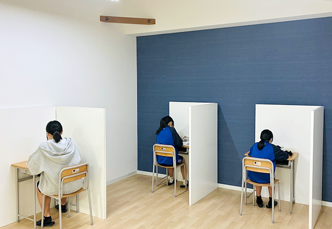 上浜校イチ押しの自習室!授業がない日もたくさん利用してください。