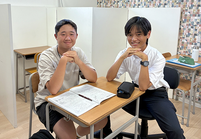 たくさんのスタッフがサポートしています。成績UPは私たちにお任せください!
