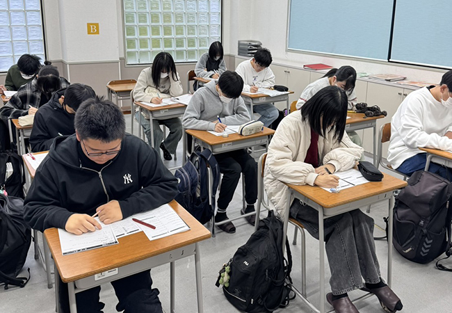 入試対策講座で志望校合格に向けラストスパート!