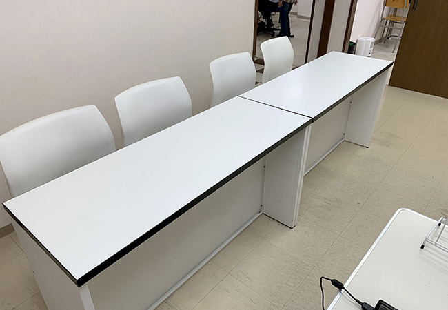 自習・相談なんでもござれのカウンターです!